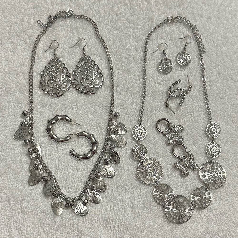 Elegant Silver Jewelry Set for Women! 🩶 Best Offer Accepted!